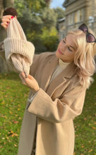 Load image into Gallery viewer, Beanie and Scarf Combo- Cream
